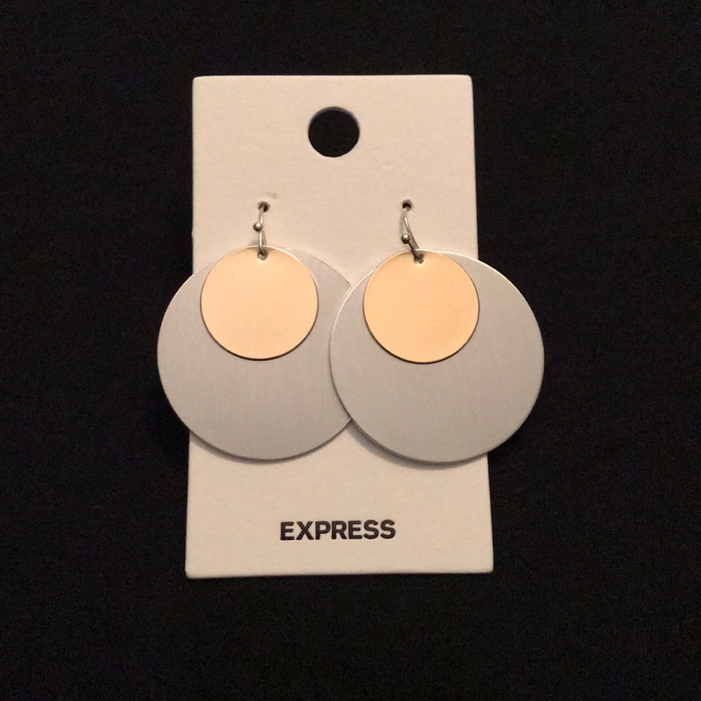 Express earrings